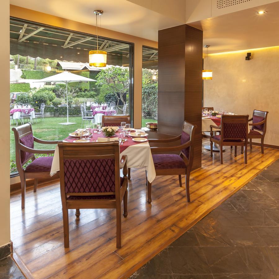 Hotel Hilltone Mount Abu Eksteriør bilde