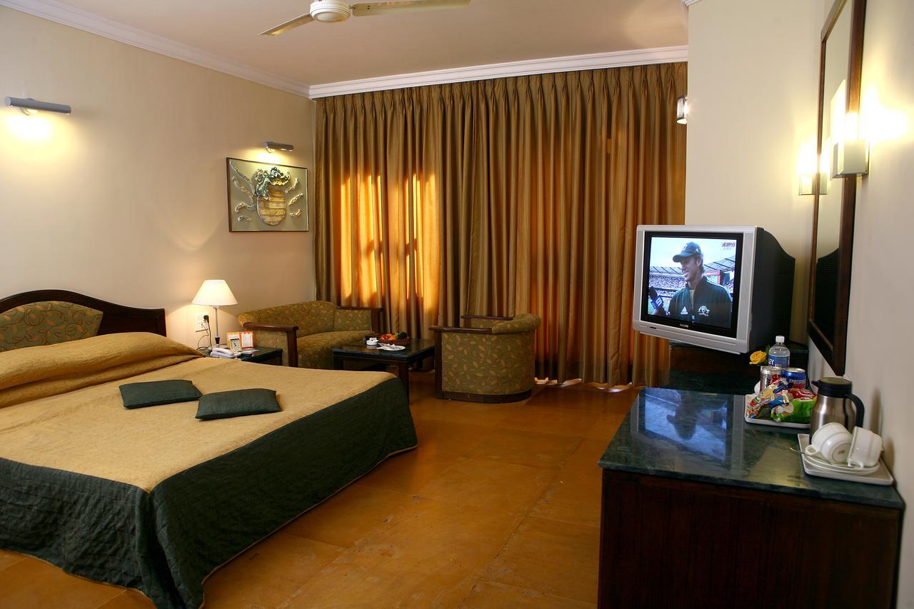 Hotel Hilltone Mount Abu Eksteriør bilde